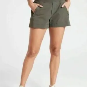 Athleta Trekkie North Shorts Women's Size 18 530626-02 Olive Green NWT Hiking