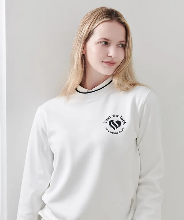 CHUCUCHU Heart Point Crew Neck