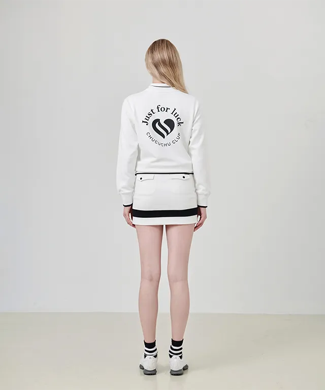CHUCUCHU Heart Point Crew Neck