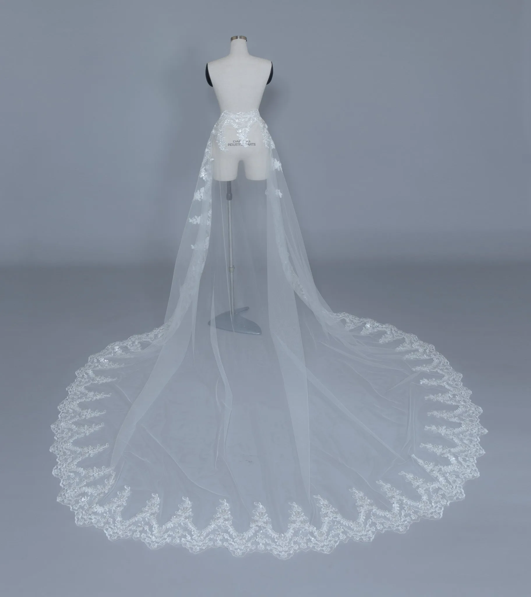 Detachable Bridal Train (#Kallista)