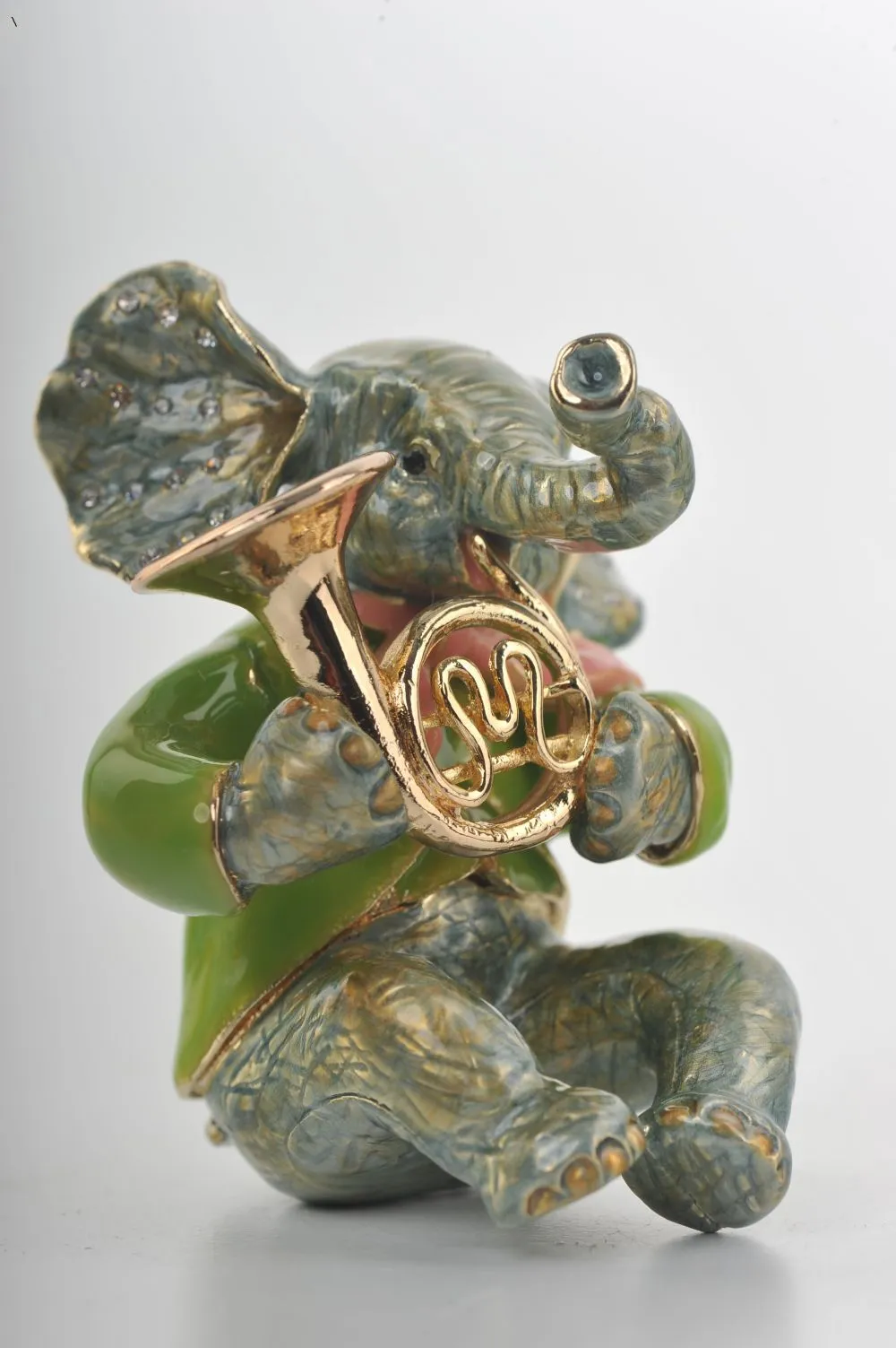 Elephant Playing the Trumpet