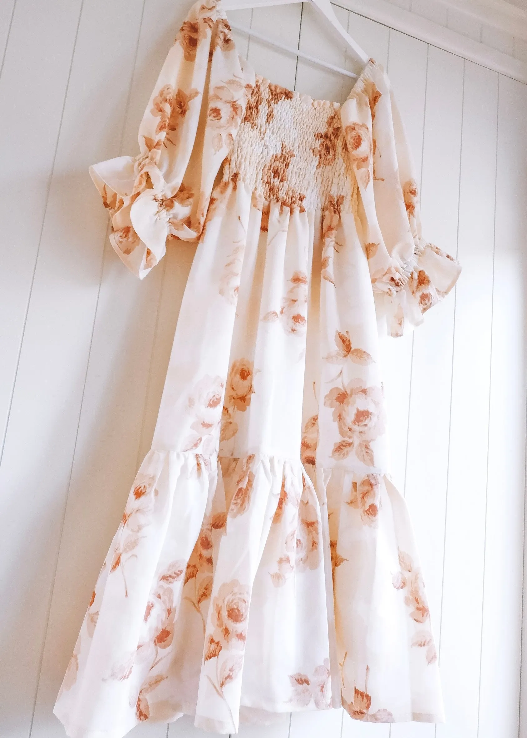 FLOUNCE HEMLINE