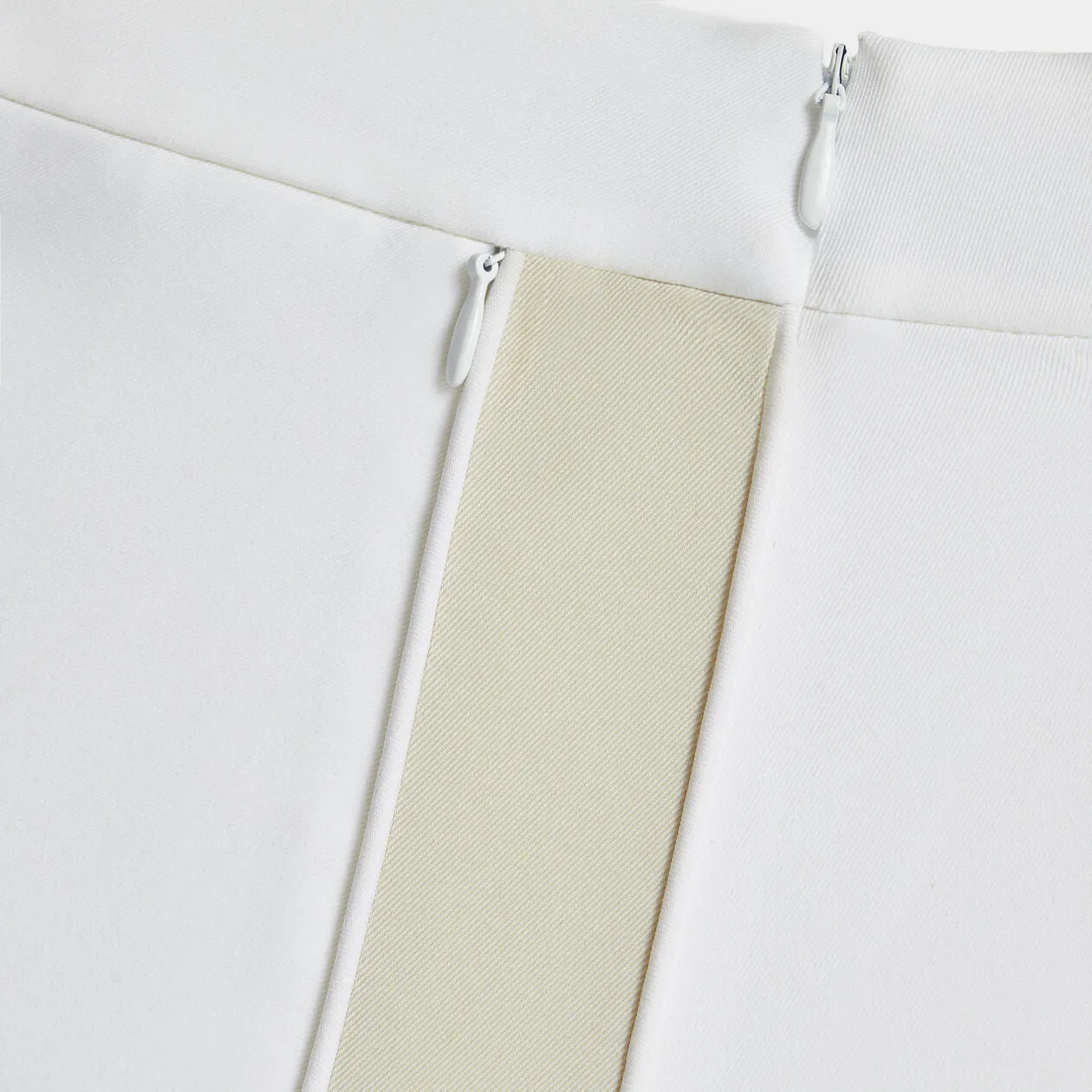 G/FORE 4-Way Stretch Side Panel Womens Golf Skort - Snow