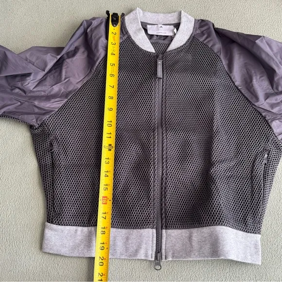 👋🎉HP💕Adidas by Stella McCartney Barricade Bomber Jacket Size Small