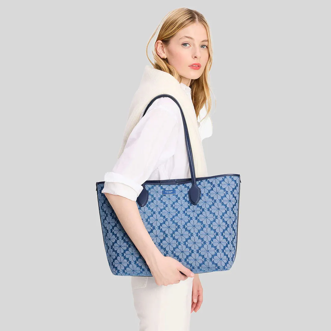 KATE SPADE Spade Flower Jacquard Denim Bleecker Large Tote Parisian Navy Multi RS-KF956