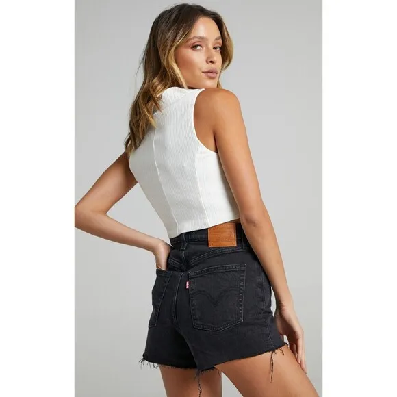 Levis Premium Womens Denim Jean Shorts 31 Black Lake Button Fly Cut Off New