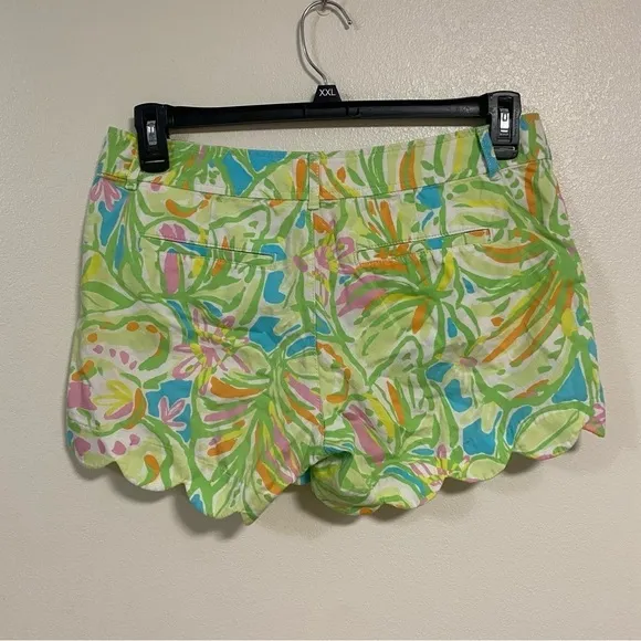 Lilly Pulitzer Shorts Women’s Size 6 Elephant Ear Print Buttercup Scallop Shorts