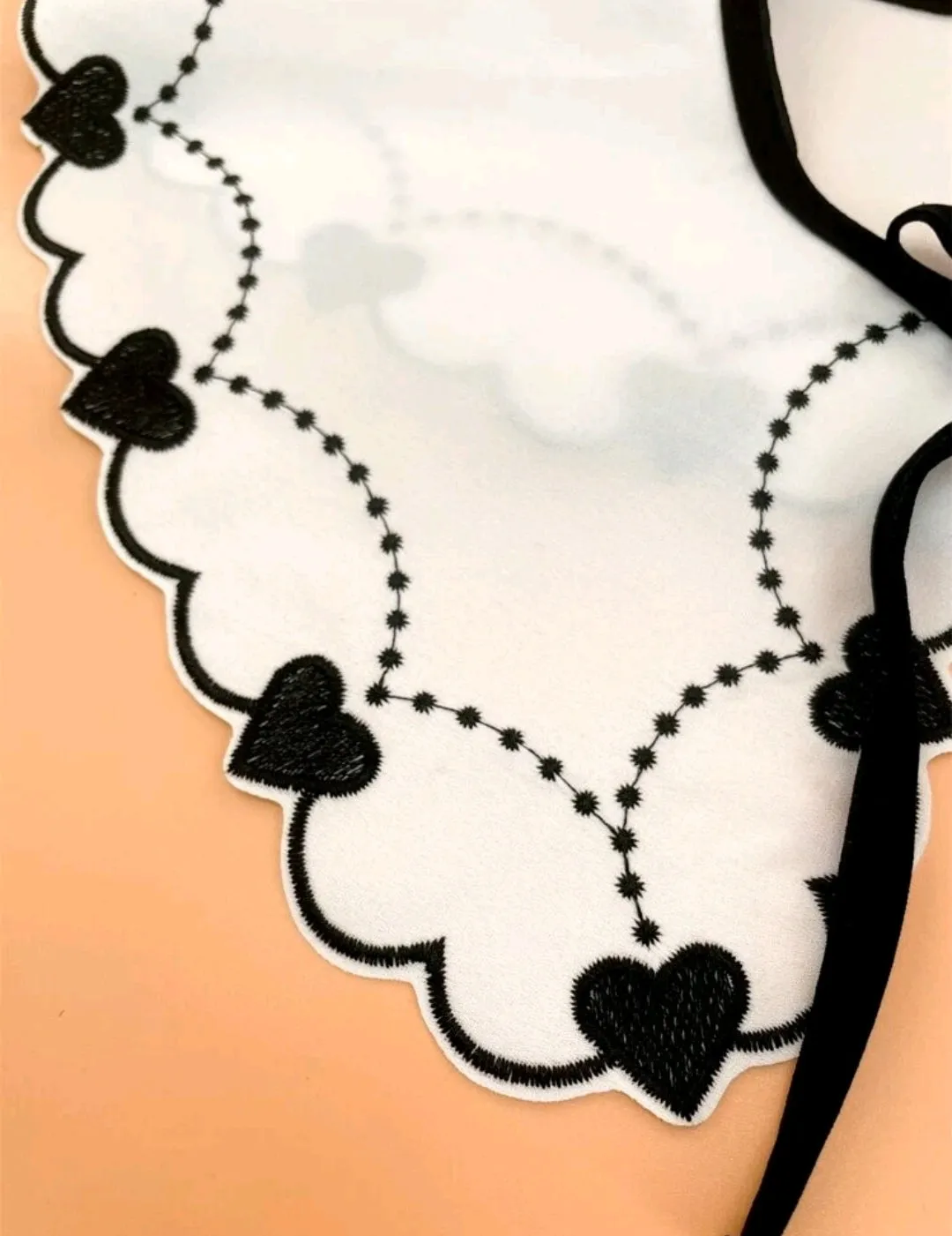 Love Hearts Collar