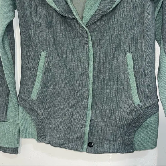 Lululemon To Class Athletic Activewear Jacket Size 6