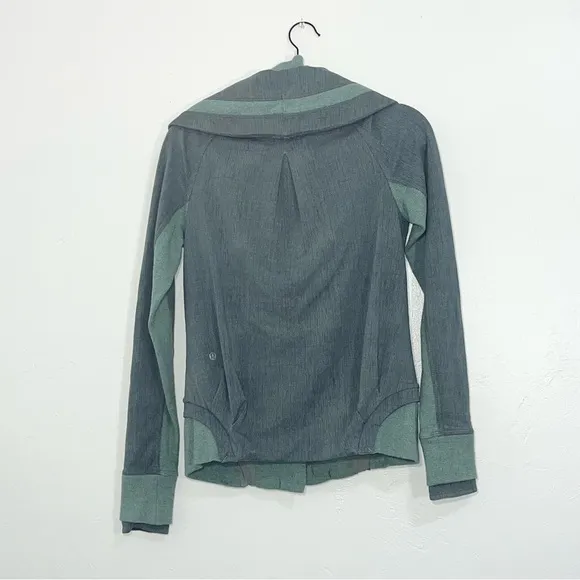 Lululemon To Class Athletic Activewear Jacket Size 6