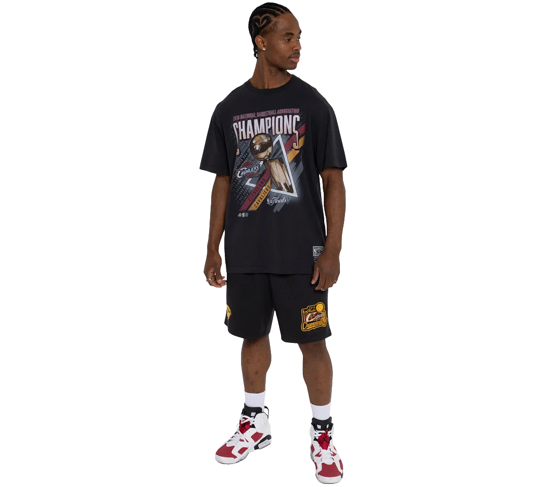 Mitchell & Ness Cavs 16 mesh shorts