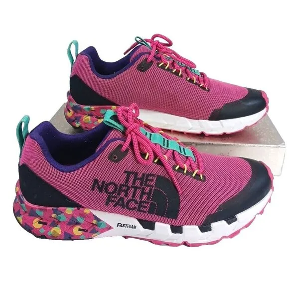 New The North Face Men’s  Spreva Pop III Size 11 Black Burgundy