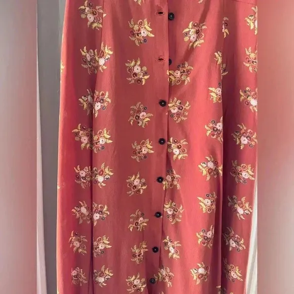NWT Urban Outfitters Small Elle Floral Midi Dress in Red