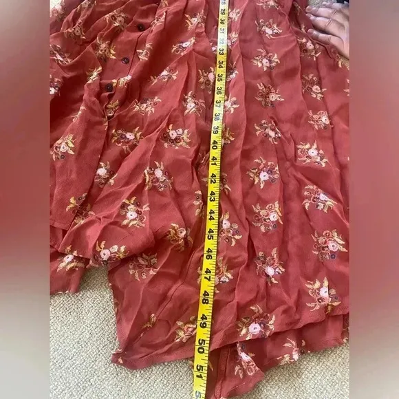 NWT Urban Outfitters Small Elle Floral Midi Dress in Red
