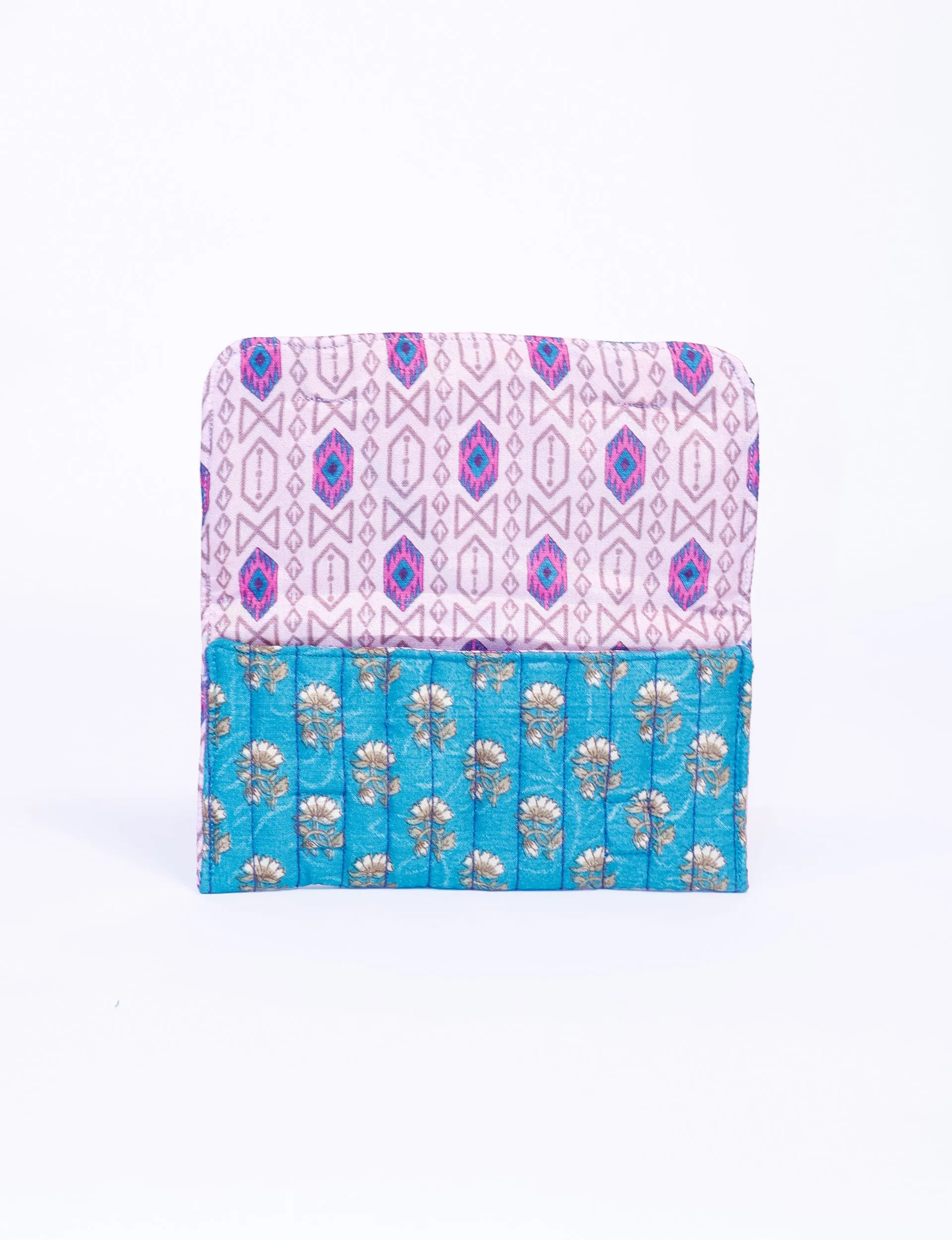QUILTED SUNGLASSES CASE
