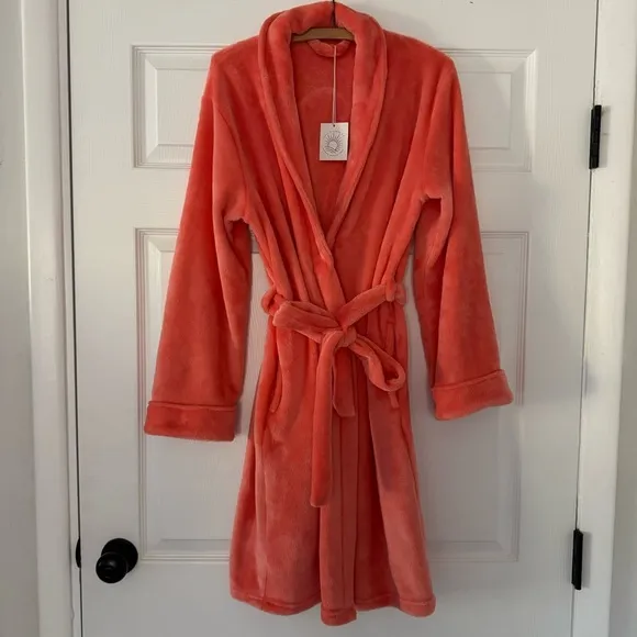 salt sisters co The Sunrise Seashell Robe