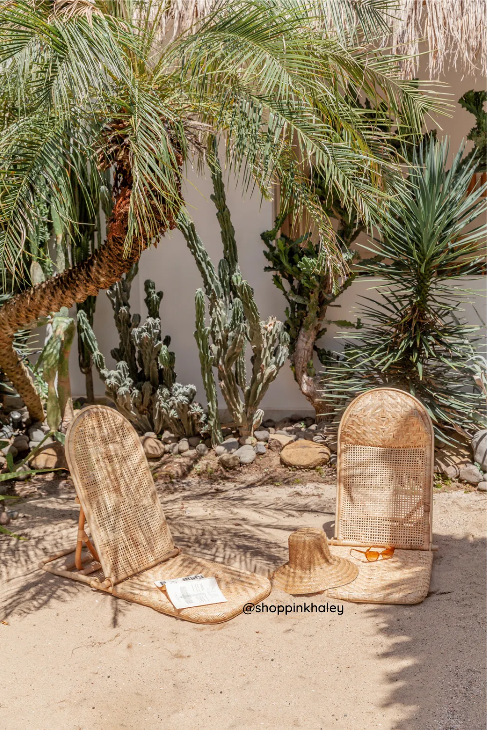 Solona Beach Chair (Los Angeles/Local Delivery Only)