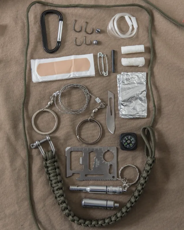 Survival kit med Paracord - Stor