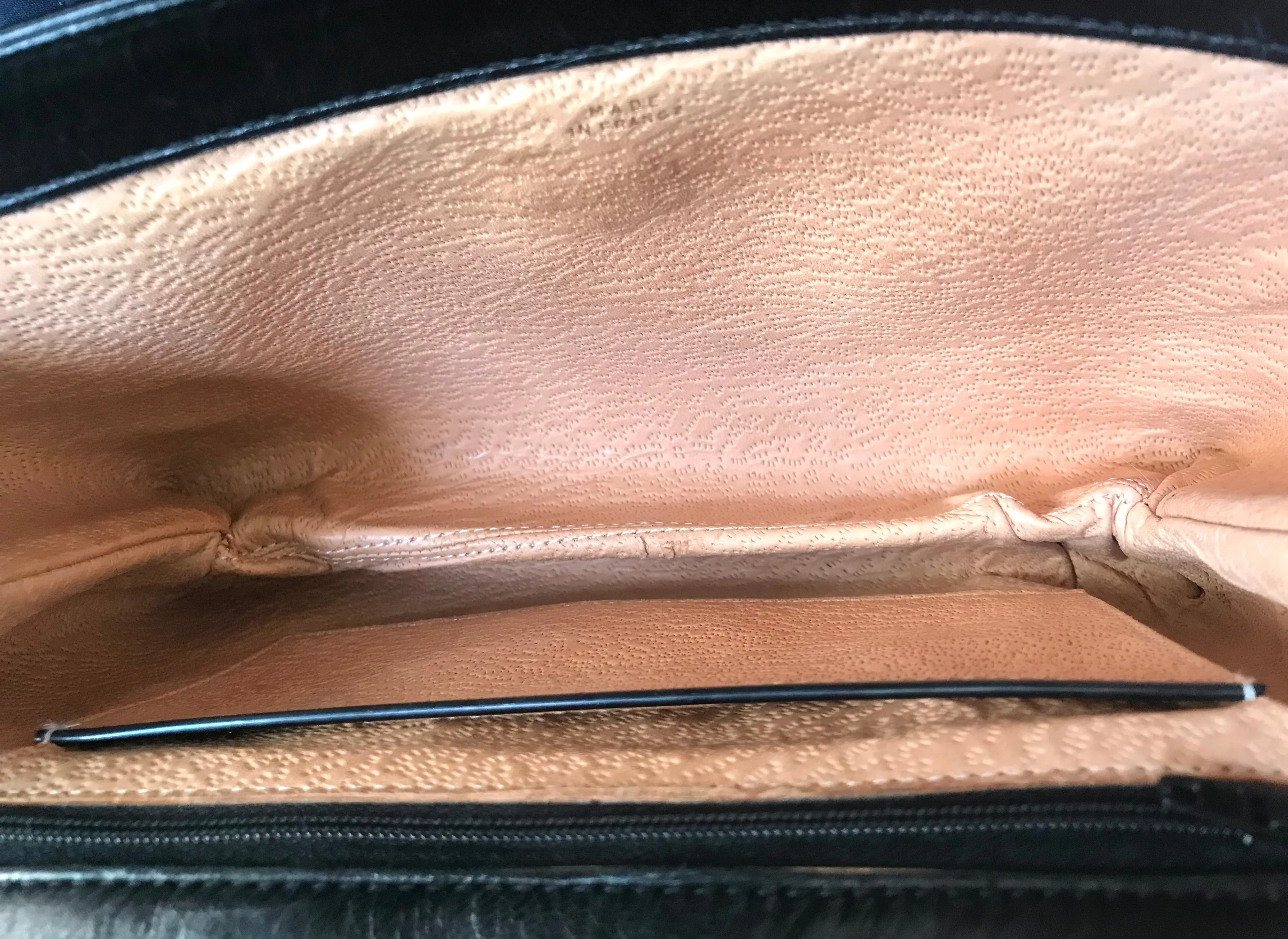 Vintage Lanvin black leather shoulder bag with logo motif. Classic masterpiece. 050320r11
