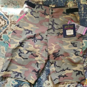 Zoic Womens L Navaeh Camo Shorts Essential Liner Adjustable Waist Biker Tech
